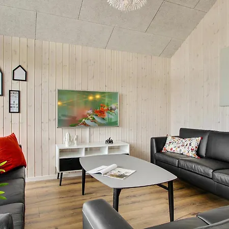 Feriehus In With Sauna *